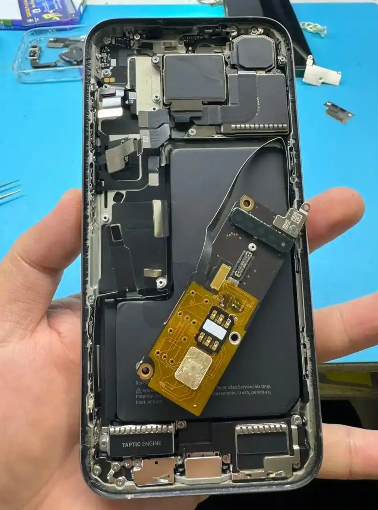 iPhone 15 Battery Replacement Process